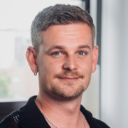 SAB-02-Portraits-Waren-02-Falke